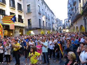 11 de setembre 2017. Concentraci&oacute; a la pla&ccedil;a del Vi en defensa del refer&egrave;ndum