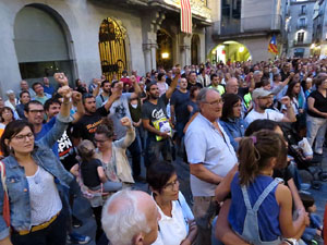 11 de setembre 2017. Concentraci&oacute; a la pla&ccedil;a del Vi en defensa del refer&egrave;ndum