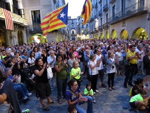 11 de setembre 2017. Concentraci&oacute; a la pla&ccedil;a del Vi en defensa del refer&egrave;ndum
