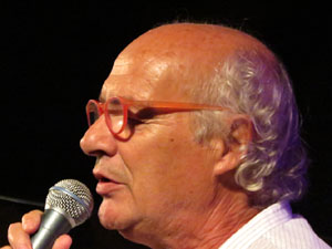 XI Marxa de Torxes. Concert de Joan Isaac a la pla&ccedil;a de la Catedral
