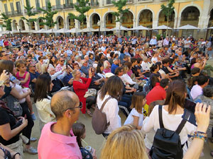 Festival A Capella 2017. Actuaci&oacute; del grup Black Voices a la pla&ccedil;a de la Independ&egrave;ncia