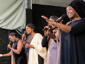 Festival A Capella 2017. Actuaci&oacute; del grup Black Voices a la pla&ccedil;a de la Independ&egrave;ncia
