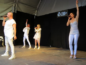 Festival A Capella 2017. Actuaci&oacute; del grup Fork a la pla&ccedil;a de la Independ&egrave;ncia