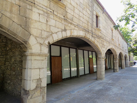 FITAG 2017 - Fotografia de grup de l'equip a la Casa de Cultura de Girona. Mart&iacute; Peraferrer i Eduard Cid
