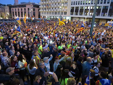 Concentraci&oacute; a la pla&ccedil;a de la Constituci&oacute;