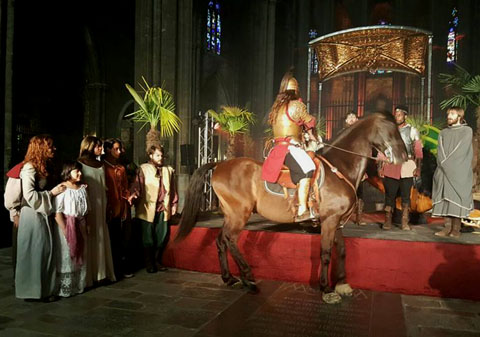 Arribada de Sant Jordi (Guillem Fern&aacute;ndez-Valls) a cavall