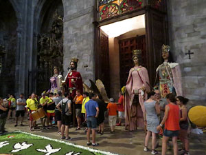 Corpus 2017. Assaig del ball de l'&Agrave;liga a la nau de la Catedral de Santa Maria