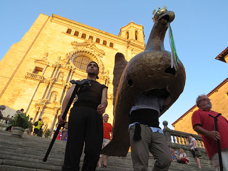 Corpus 2017. Assaig del ball de l'&Agrave;liga a la nau de la Catedral de Santa Maria