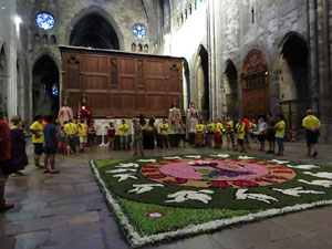 Corpus 2017. Assaig del ball de l'&Agrave;liga a la nau de la Catedral de Santa Maria