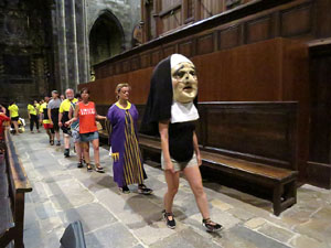 Corpus 2017. Assaig del ball de l'&Agrave;liga a la nau de la Catedral de Santa Maria
