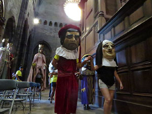 Corpus 2017. Assaig del ball de l'&Agrave;liga a la nau de la Catedral de Santa Maria