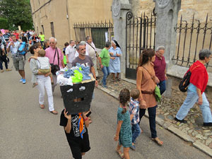 Festa Major de Sant Daniel 2017 - Cercavila des del mirador de Montorr&oacute; a la placeta d'entrada del Monestir de Sant Daniel