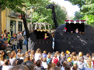 Festes de Primavera de Girona 2017. Cercavila de mulasses amb la Mula Baba i l'Ase de Bessan