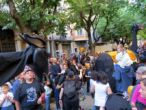 Festes de Primavera de Girona 2017. Cercavila de mulasses amb la Mula Baba i l'Ase de Bessan