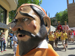 Festes de Primavera de Girona 2017. Penjada del Tarl&agrave;. La cercavila