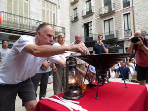 Arribada a Girona de la Flama del Canig&oacute; 2017