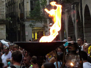 Arribada a Girona de la Flama del Canig&oacute; 2017