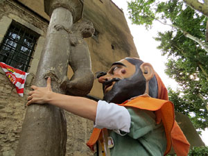 Arribada a Girona de la Flama del Canig&oacute; 2017