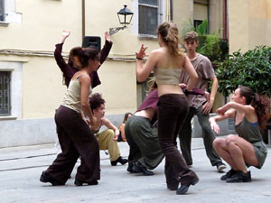 inund'ART 2017. Espectacles musicals i de dansa a la pla&ccedil;a Mercaders