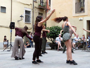 inund'ART 2017. Espectacles musicals i de dansa a la pla&ccedil;a Mercaders
