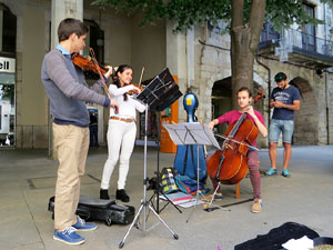 M&uacute;sica a la Rambla de la Llibertat de Girona