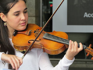 M&uacute;sica a la Rambla de la Llibertat de Girona