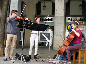 M&uacute;sica a la Rambla de la Llibertat de Girona