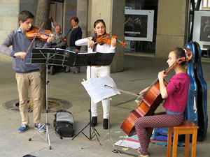 M&uacute;sica a la Rambla de la Llibertat de Girona