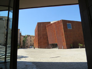 La pla&ccedil;a del Pallol. Hist&ograve;ria i reportatge fotogr&agrave;fic de l'indret del Barri Vell de Girona