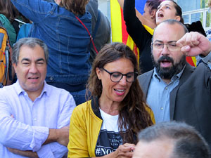Arribada i sortida de l'alcaldessa Marta Madrenas del Palau de Just&iacute;cia