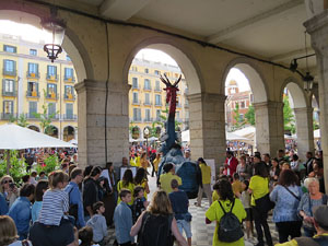 Sant Jordi 2017. Cercavila amb el Beatusaure
