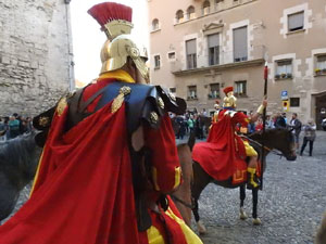Setmana Santa 2017 a Girona. Sortida dels Manaies per lliurar el Pen&oacute;