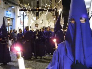 Setmana Santa 2017 a Girona. Process&oacute; del Sant Enterrament