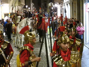 Setmana Santa 2017 a Girona. Process&oacute; del Sant Enterrament