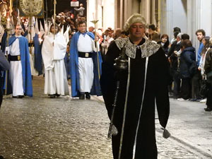 Setmana Santa 2017 a Girona. Process&oacute; del Sant Enterrament