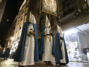 Setmana Santa 2017 a Girona. Process&oacute; del Sant Enterrament
