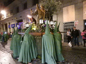 Setmana Santa 2017 a Girona. Process&oacute; del Sant Enterrament