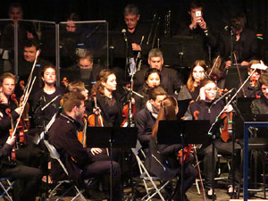 Festival Strenes 2017. Concert Tossudament Llach a les escales de la Catedral