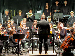 Festival Strenes 2017. Concert Tossudament Llach a les escales de la Catedral