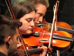 Festival Strenes 2017. Concert Tossudament Llach a les escales de la Catedral