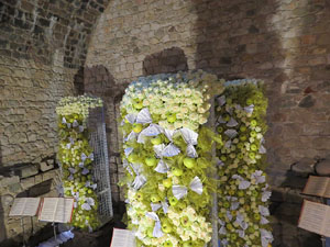 Temps de Flors 2017. Decoracions florals als diversos espais dels Banys &Agrave;rabs