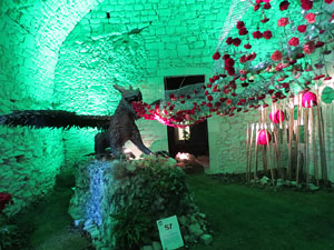 Temps de Flors 2017. Decoracions florals als diversos espais dels Soterranis de la Catedral