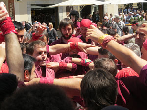 Temps de Flors 2017. Diada Castellera a la pla&ccedil;a de Sant Feliu amb els Marrecs de Salt, els Xics de Granollers, i els Xiquets de Reus