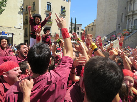Temps de Flors 2017. Diada Castellera a la pla&ccedil;a de Sant Feliu amb els Marrecs de Salt, els Xics de Granollers, i els Xiquets de Reus