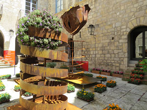 Temps de Flors 2017. Muntatges i instal&middot;lacions florals al pati del Museu d'Art de Girona