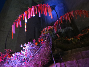 Temps de Flors 2017. The Musical Fire Kult. Espectacle musical i visual amb foc a les escales de l'esgl&eacute;sia de Sant Feliu