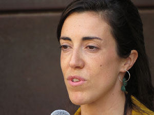 Temps de Flors 2017. Presentaci&oacute; del llibre de Lara Pujol a la pla&ccedil;a del Pallol