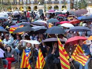 Acte de campanya pel S&Iacute; amb el President Carles Puigdemont a la pla&ccedil;a de la Independ&egrave;ncia