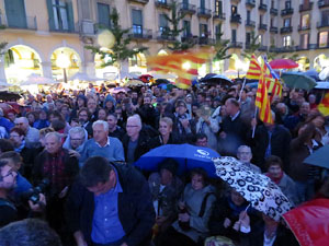 Acte de campanya pel S&Iacute; amb el President Carles Puigdemont a la pla&ccedil;a de la Independ&egrave;ncia