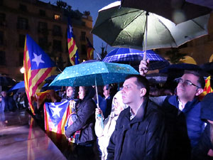 Acte de campanya pel S&Iacute; amb el President Carles Puigdemont a la pla&ccedil;a de la Independ&egrave;ncia
